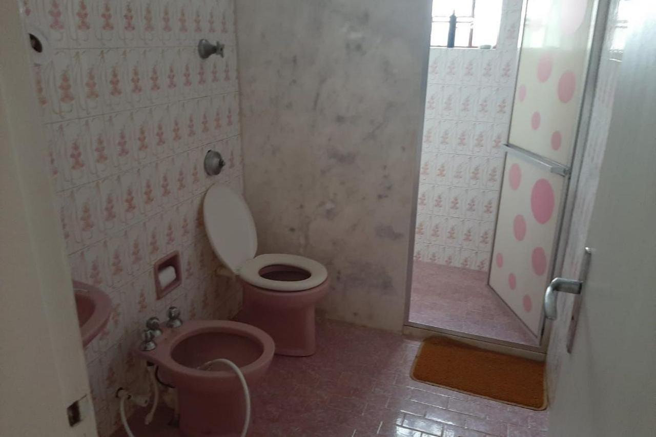 Casa 5 Quartos, Ampla, A 100 Metros Da Praia. Amigos E Familia Sao Bem Vindos A Essa Casa. Venha Viver Momentos Inesqueciveis Aqui. غواراباري المظهر الخارجي الصورة