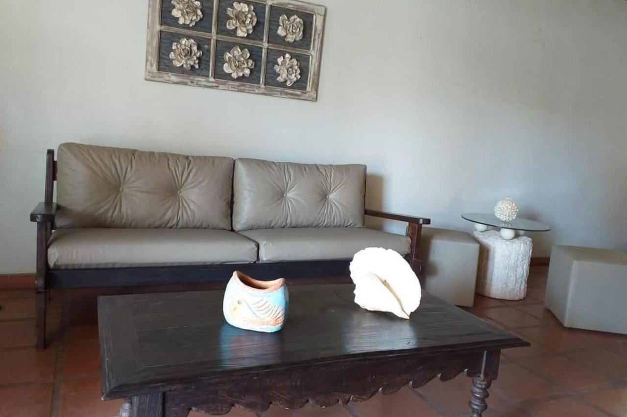 Casa 5 Quartos, Ampla, A 100 Metros Da Praia. Amigos E Familia Sao Bem Vindos A Essa Casa. Venha Viver Momentos Inesqueciveis Aqui. غواراباري المظهر الخارجي الصورة